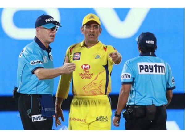 ധോണിയുടെ ചൂടാകല്‍