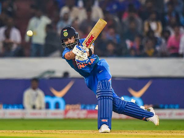 രാഹുലുമൊത്ത് കൂട്ടുകെട്ട്