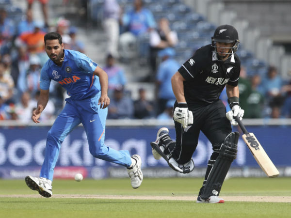 3. രണ്ടറ്റത്തും ന്യൂ ബോളുകള്‍