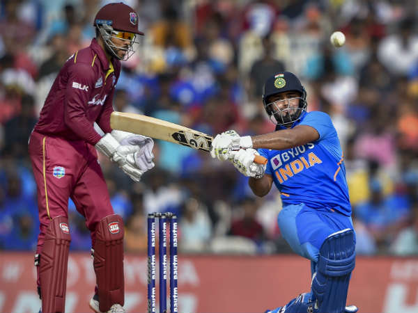 പന്തിന്റെ വെടിക്കെട്ട്