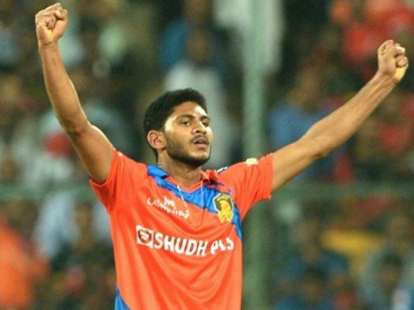 സെയ്‌നി, ആവേശ്, ബേസില്‍ (ബൗളിങ് ബാക്കപ്പുകള്‍)