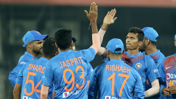 ബൗളര്‍മാരുടെ പ്രകടനം