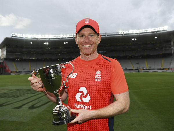 ഇംഗ്ലണ്ടിന്റെ കളി