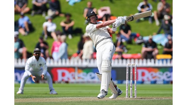 ന്യൂസിലന്‍ഡ് ഇന്നിങ്‌സ്