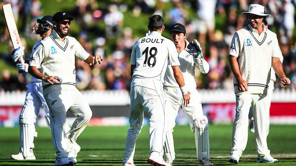 അച്ചടക്കമില്ല