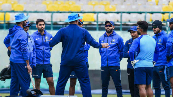 കൊറോണ ഭീതി, ഇന്ത്യ – ദക്ഷിണാഫ്രിക്ക പരമ്പര ആളൊഴിഞ്ഞ സ്റ്റേഡിയത്തില്‍ നടക്കാന്‍ സാധ്യത