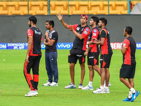 ഐപിഎല്‍ തീയതി മാറ്റി, പുതിയ സീസണ്‍ ഏപ്രില്‍ 15 -ന് തുടങ്ങും