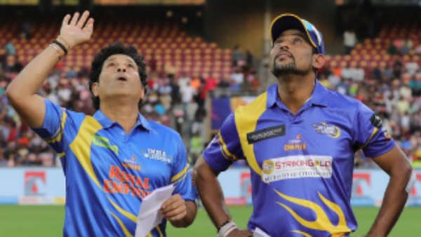 ആദ്യം ബൗളിങ്