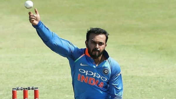 ബൗളിങ് ആക്ഷന്‍