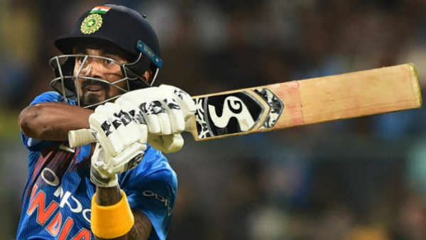 വേഗമേറിയ ഫിഫ്റ്റി