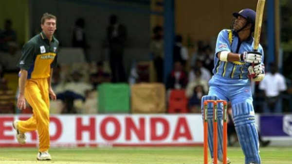 അഞ്ചോ, ആറോ മെയ്ഡനുകള്‍