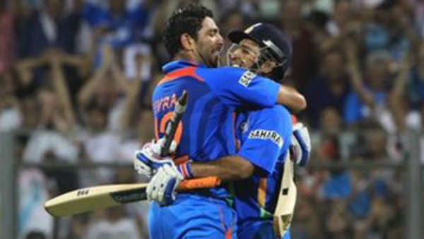 താനോ, ധോണിയോ കേമന്‍