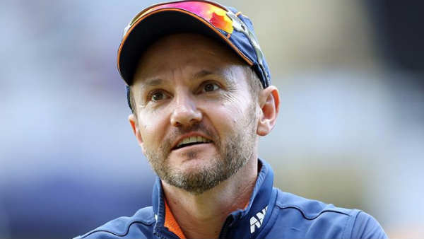 താരങ്ങളെ സഹായിക്കുന്നവരാവണം