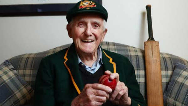 100 റണ്‍സും 10 വിക്കറ്റുകളും