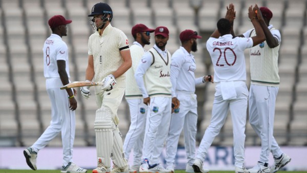 ഹോൾഡറുടെ പ്രകടനം