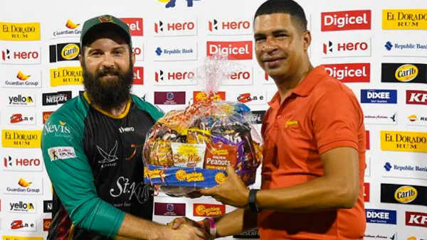 സമ്മാനമായി സ്‌നാക്ക്‌സ്