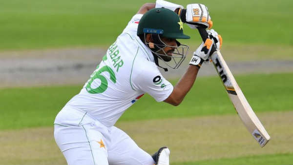 പാക് ക്യാപ്റ്റനും പുകഴ്ത്തി