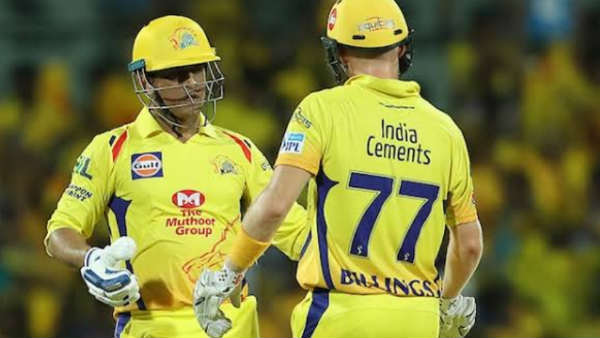 ധോണി യുനൈറ്റഡ് ഫാന്‍