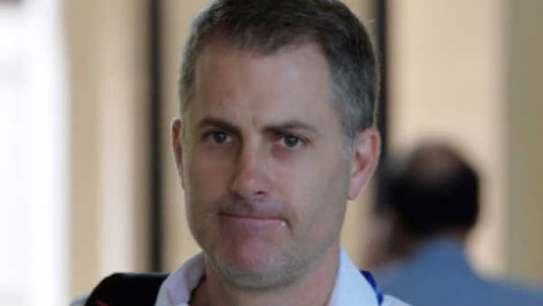 സൈമണ്‍ കാറ്റിച്ച് (റോയല്‍ ചാലഞ്ചേഴ്‌സ് ബാംഗ്ലൂര്‍)