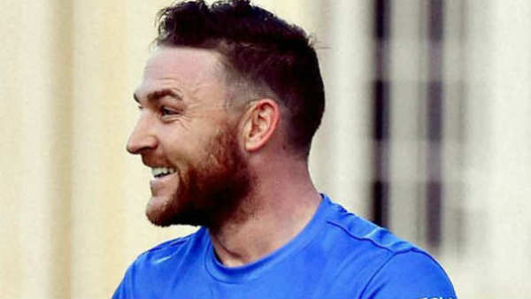 മക്കുല്ലത്തിന്റെ പരിശീലനം