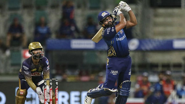 ക്രിക്കറ്റ് ആസ്വദിക്കുന്നു