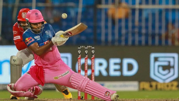 സിക്സർ മഴ