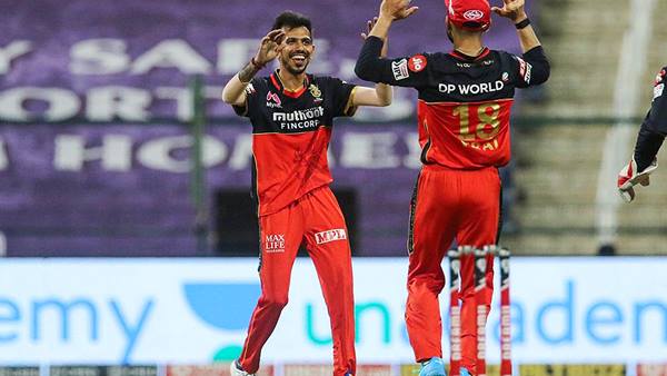 ആറു ബൗളര്‍മാര്‍ ടീമില്‍