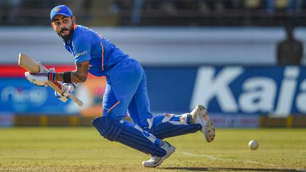 ബാറ്റ് ചെയ്യുമ്പോള്‍ വെള്ള ഷൂസ് മാത്രം