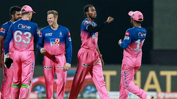 ആര്ച്ചറിനെ ഡെത്ത് ഓവറിലേക്ക് നീക്കിവെച്ചു ആര്ച്ചറിനെ ഡെത്ത് ഓവറിലേക്ക് നീക്കിവെച്ചു