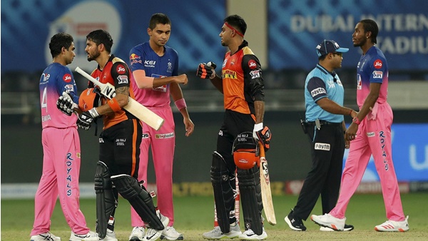 ജോഫ്രാ ആര്‍ച്ചര്‍ക്ക് പവര്‍പ്ലേയില്‍ മൂന്നാം ഓവര്‍ നല്‍കിയില്ല