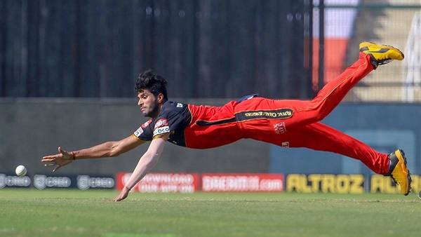 വാഷിങ്ടണ്‍ സുന്ദറെ പവര്‍പ്ലേയില്‍ പരിഗണിക്കണം