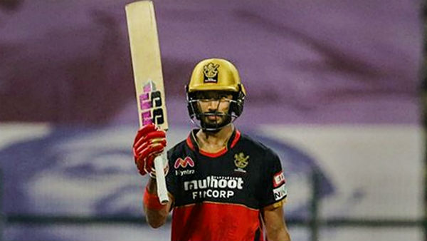 ആര്സിബിയുടെ ഓപ്പണര് ആര്സിബിയുടെ ഓപ്പണര്