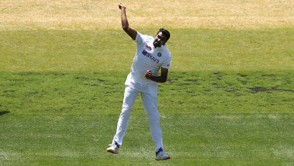 ആദ്യ ദിനം