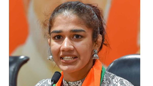 വനിതകളില്‍ സാനിയ മുന്നില്‍