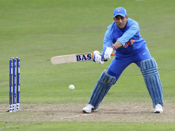 ധോണിയുടെ ചിത്രം