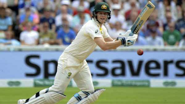 ഇന്‍ സ്വിങറും ഔട്ട് സ്വിങറും