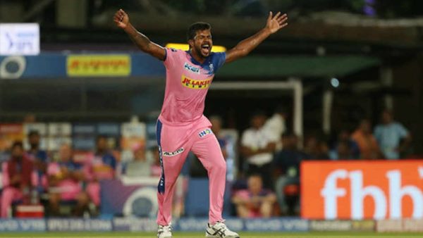 വരുണ്‍ ആരോണ്‍