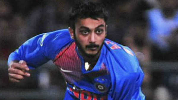 ഏകദിനവും ടി20യും കളിച്ചു