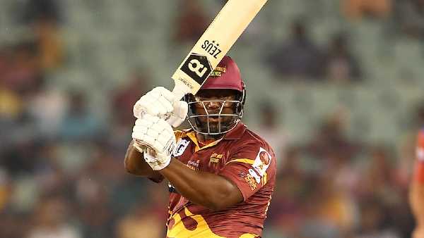 വിറപ്പിച്ച് വിന്‍ഡീസ്