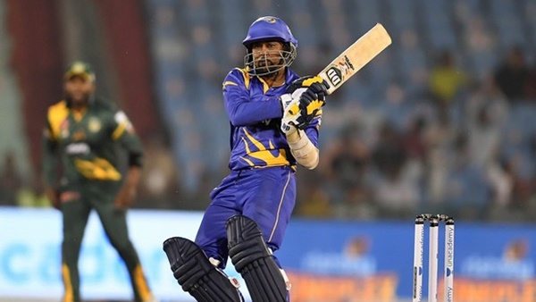 ടോപ് സ്‌കോററായി ദില്‍ഷന്‍