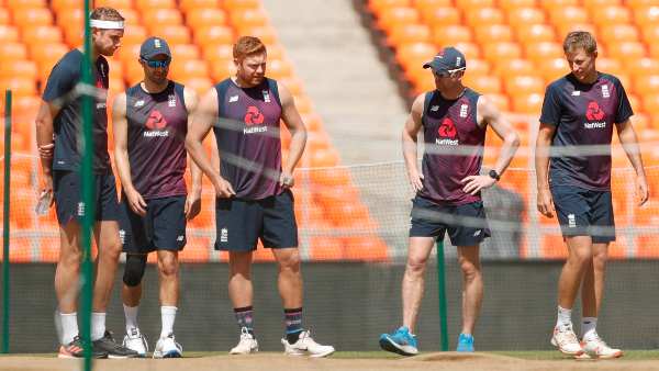 ഇംഗ്ലണ്ട് ടീമും റൊട്ടേഷനും