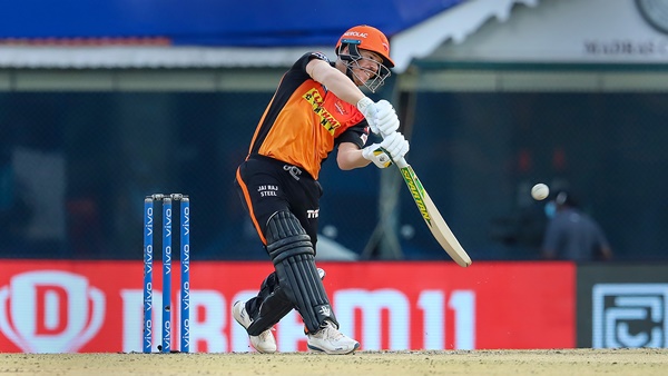 കൂടുതല്‍ പന്തുകള്‍ എടുത്തു