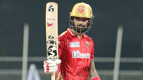 ഡല്‍ഹി അനായാസം ജയത്തിലേക്ക് 