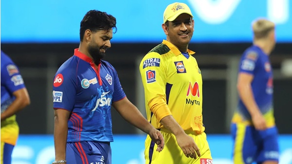 ഗുരു ധോണിക്ക് ശിഷ്യന് റിഷഭിന്റെ ട്രിബ്യൂട്ട് ഗുരു ധോണിക്ക് ശിഷ്യന് റിഷഭിന്റെ ട്രിബ്യൂട്ട്