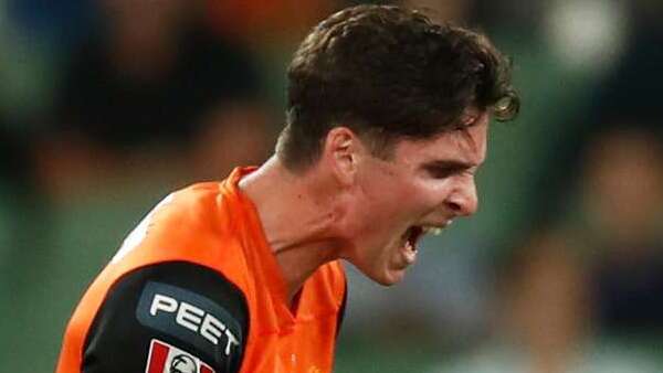 14 കോടിയുടെ താരം 14 കോടിയുടെ താരം