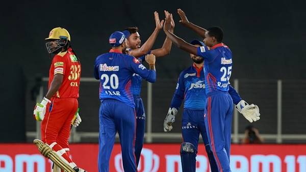 പവര്‍പ്ലേ മുതലാക്കാന്‍ പഞ്ചാബിനായില്ല