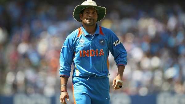 പാകിസ്താനു വേണ്ടി ഇറങ്ങിയ സച്ചിന് പാകിസ്താനു വേണ്ടി ഇറങ്ങിയ സച്ചിന്