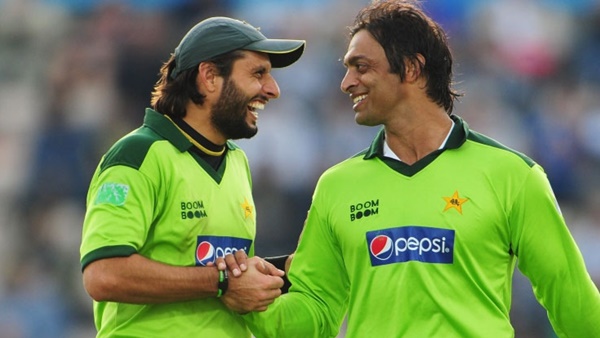 ഷുഹൈബ് അക്തര്‍- ഷാഹിദ് അഫ്രീദി