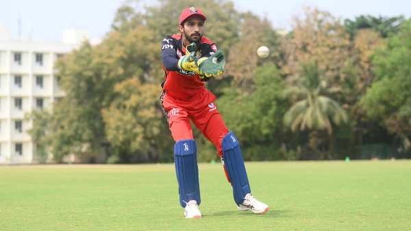 ആര്‍സിബി ടീമിലെ കൂട്ടുകാര്‍