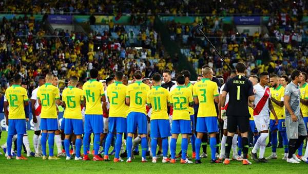 മധ്യനിരയിലാണ് പ്രശ്നം മധ്യനിരയിലാണ് പ്രശ്നം